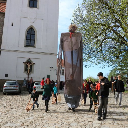 Velikonoční hrkání